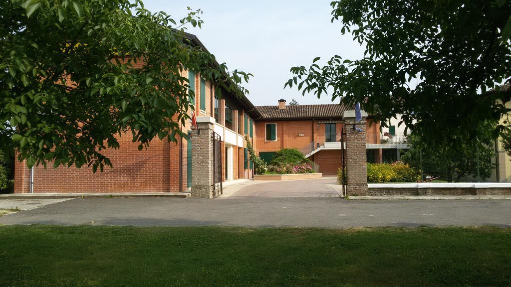 Albergo Del Po Viadana Екстериор снимка